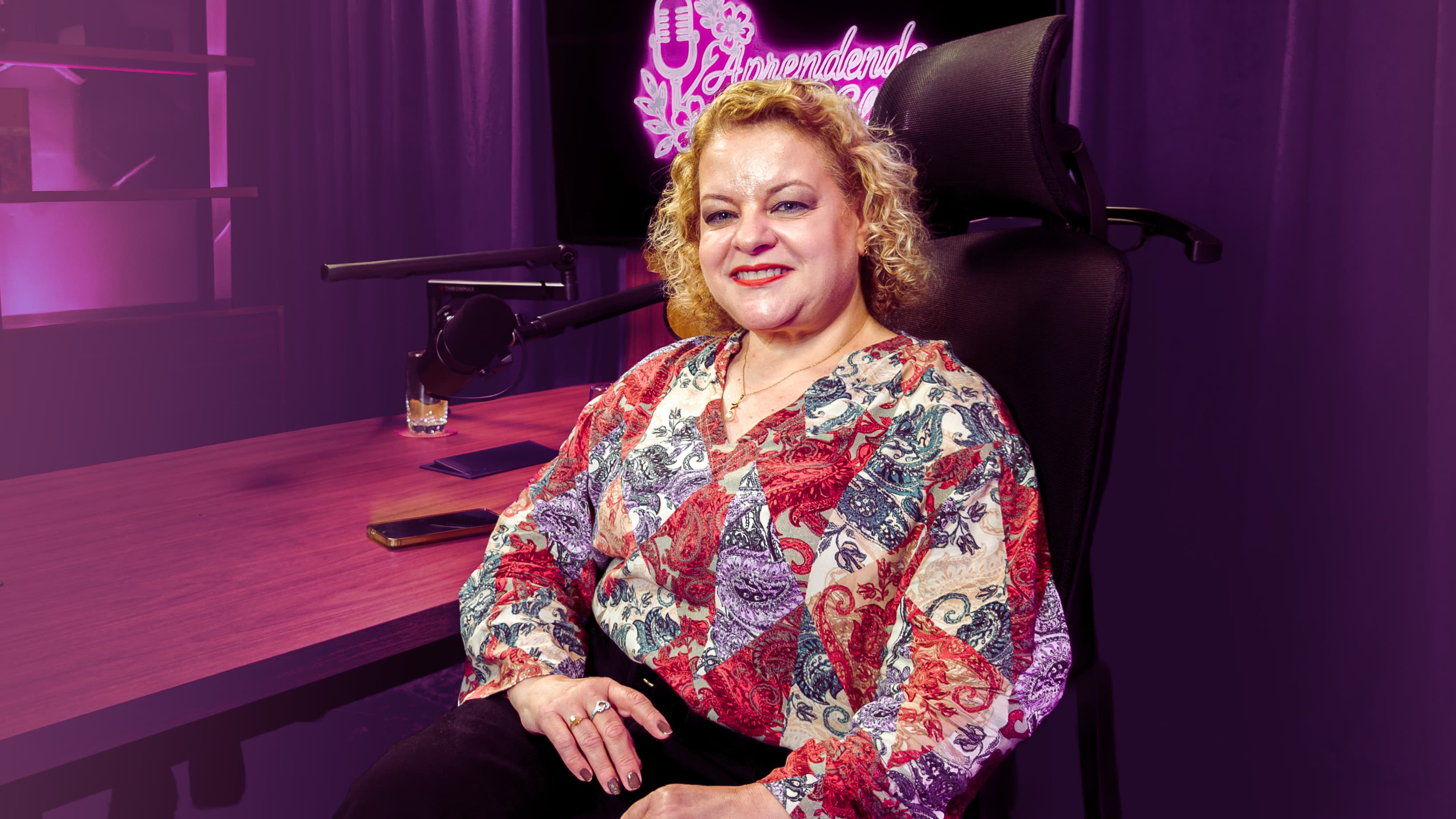 Capa do Podcast Aprendendo Com Elas
